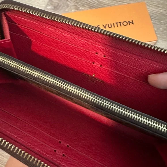 Louis Vuitton Red and Gold Zipper Wallet - Picture 4 of 5